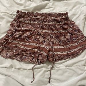 American Eagle Floral Patterned Women's Shorts